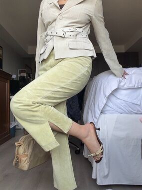 Skotts Light Green Suede Capri Pants